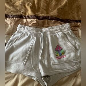 White trippy mushroom shorts